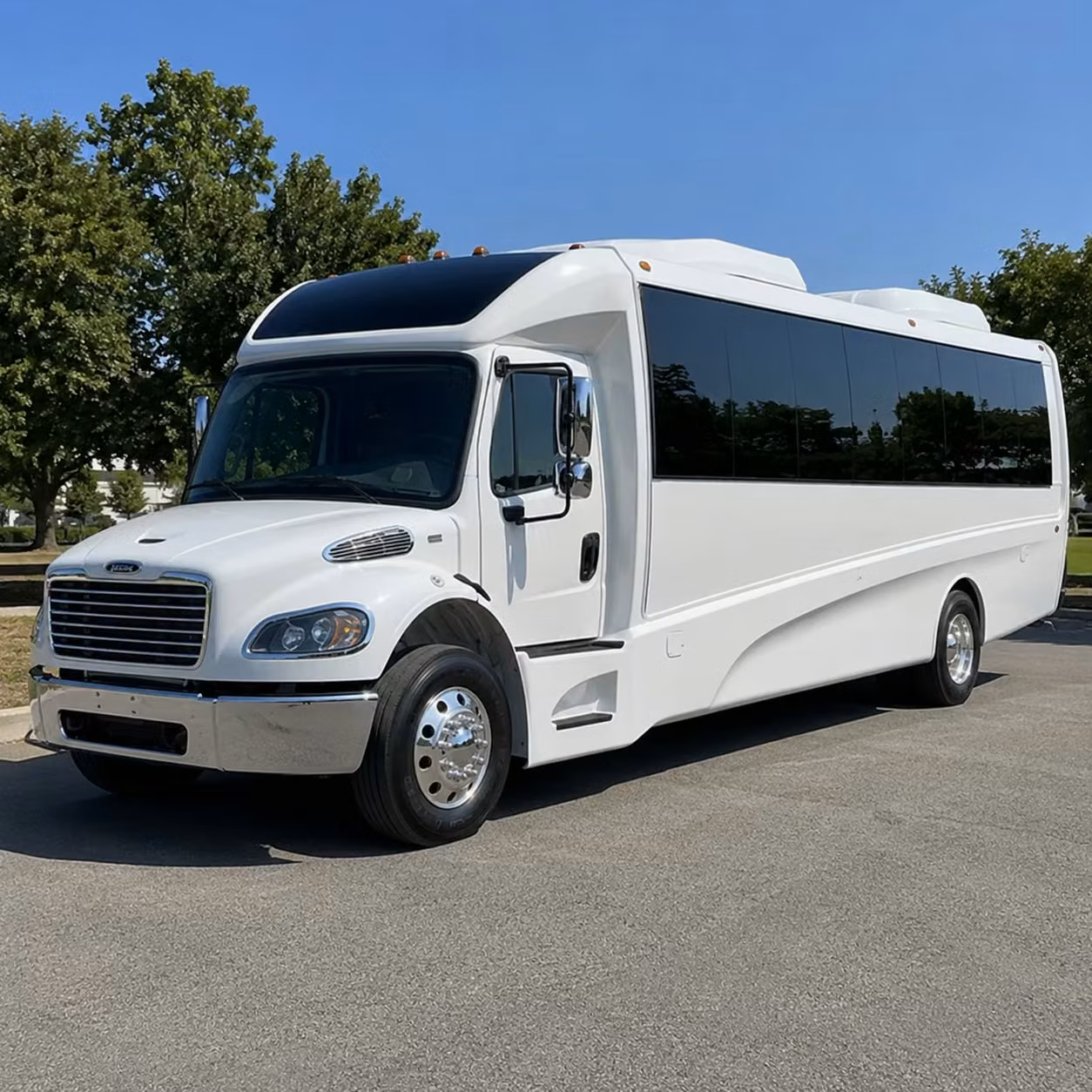 lansing 15 passenger minibus rental