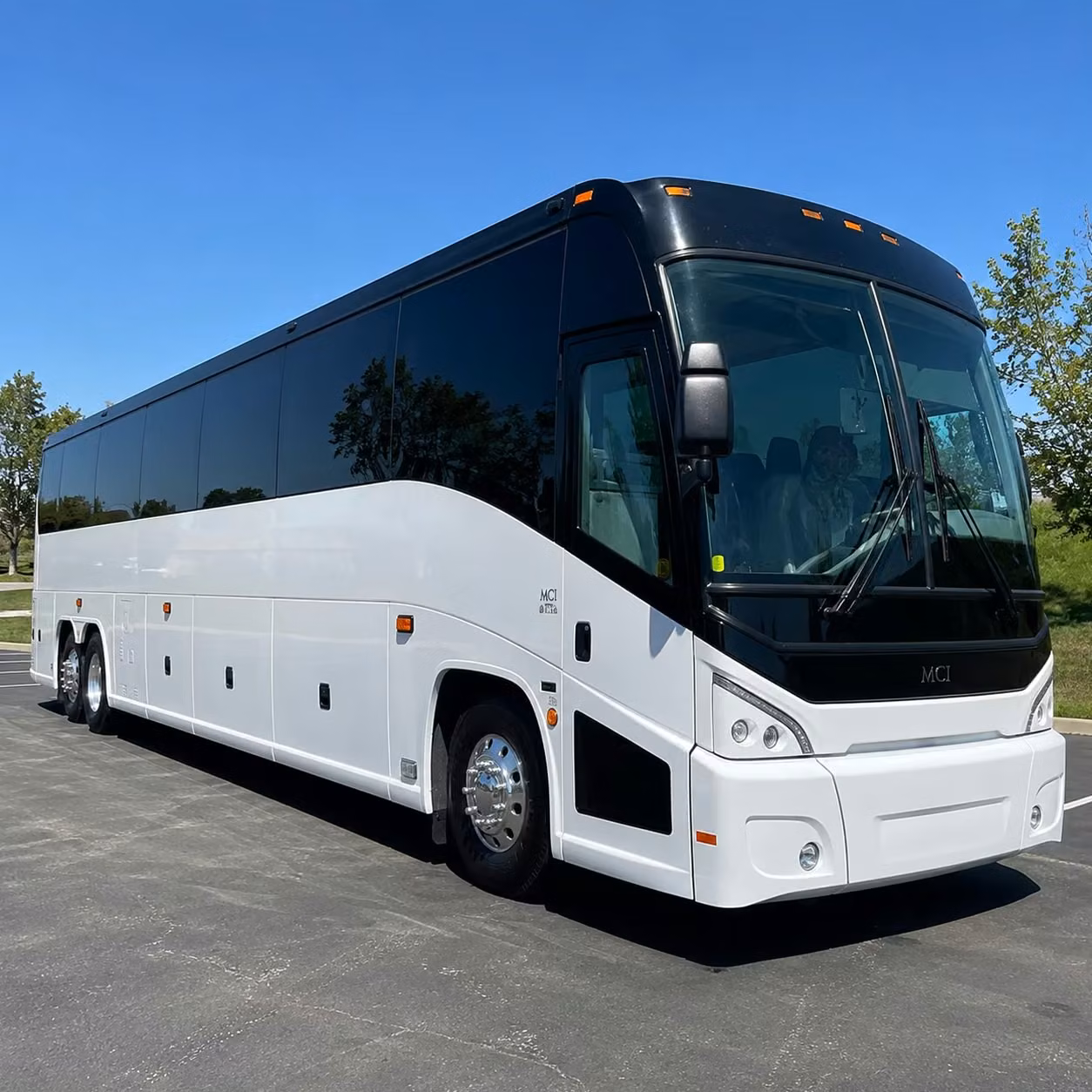 shuttle buses for lansing s major employers and office corridors
