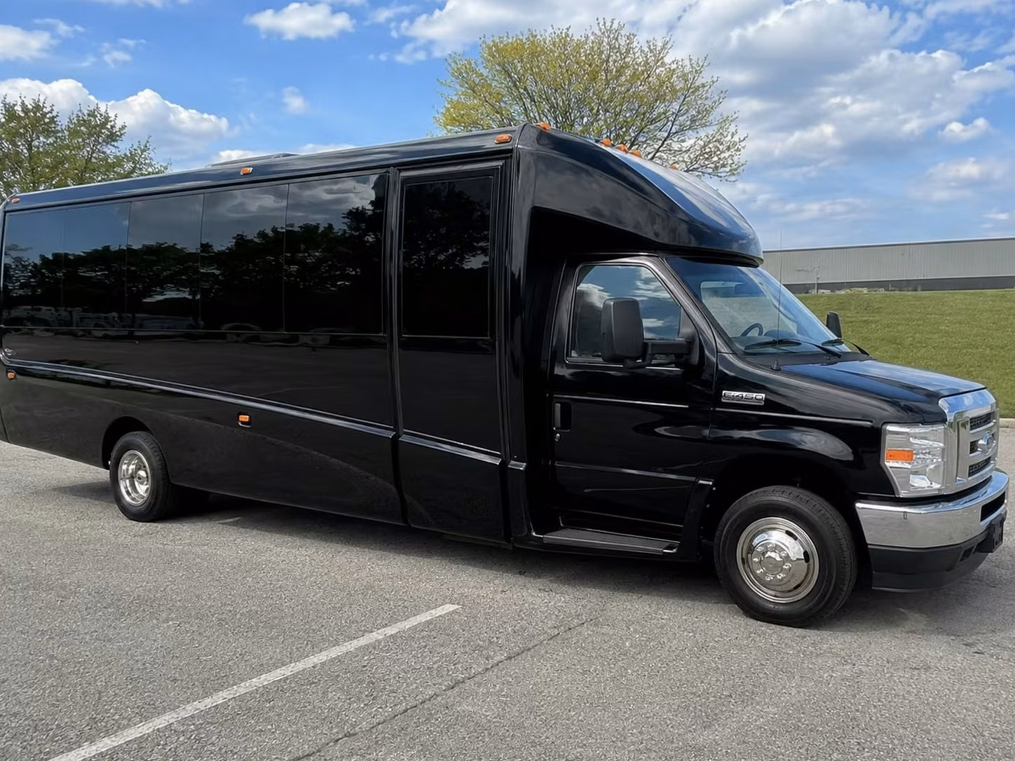 use a minibus for smaller lansing classroom and group trips